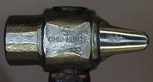 Chip Hunt Cross Pein Hammer
